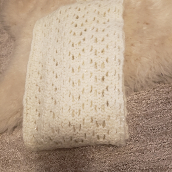 Scarf with wool - Picture 3 of 4